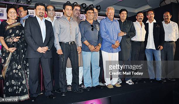 Aroona Irani, Mithun Chakraborty, Salman Khan, Dara Singh, Anil Dhawan and Kiran Kumar at a press conference for the show Superstars Ka Jalwa in...