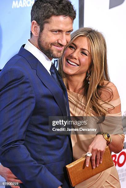Gerard Butler and Jennifer Aniston attend the premiere of "The Bounty Hunter" at Ziegfeld Theatre on March 16, 2010 in New York, New York City.
