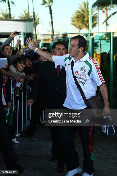 Player Cuauhtemoc Blanco waves to fans at his arrival to the Mexico training session at Territorio Santos Modelo on March 16, 2010 in Torreon...