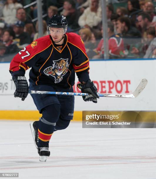 Steven Reinprecht of the Florida Panthers skates on the ice against the Washington Capitals at the BankAtlantic Center on March 16, 2010 in Sunrise,...