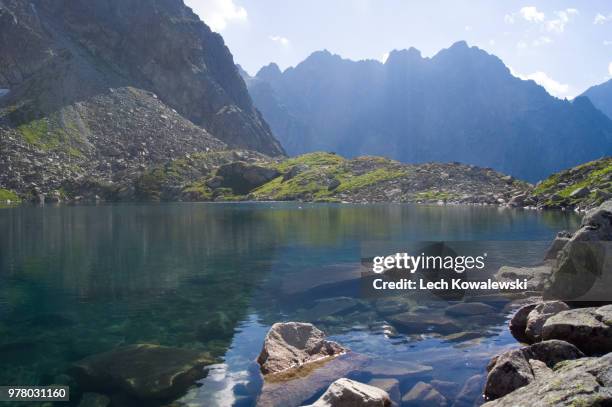 lake in belovodska valley - lech valley stock-fotos und bilder