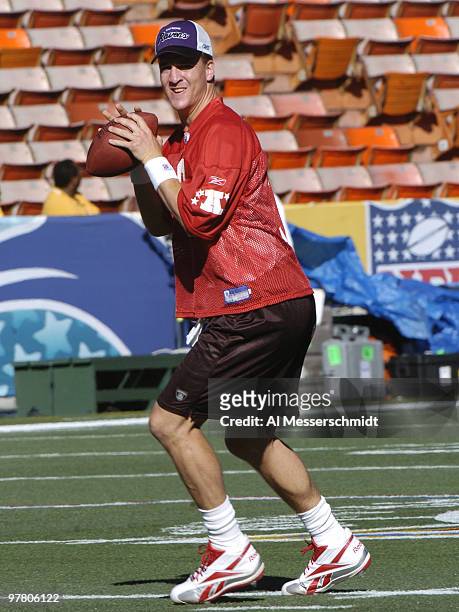 Indianapolis Colts quarterback Peyton Manning participates in an AFC squad practice for the 2005 Pro Bowl at Aloha Stadium, Honolulu February 11,...