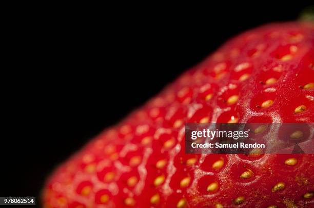 ojos de frutilla - ojos stock pictures, royalty-free photos & images