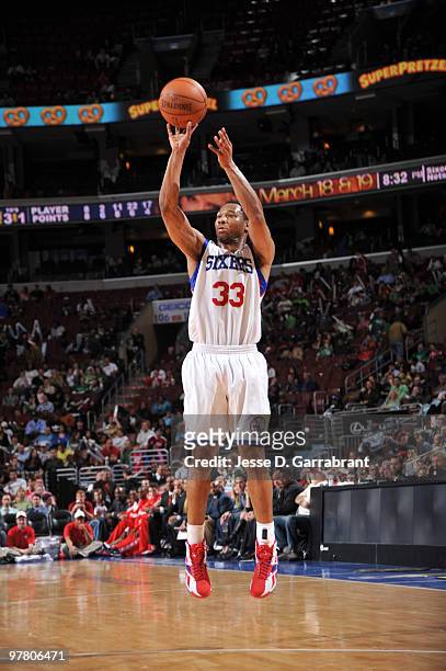 Willie Green of the Philadelphia 76ers shoots against the New Jersey Nets during the game on March 17, 2010 at the Wachovia Center in Philadelphia,...