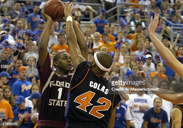 Florida guard Anthony Roberson, who scored 28 points, looks for a high pass January 3, 2004 at the Stephen C. O'Connell Center, Gainesville, Florida....