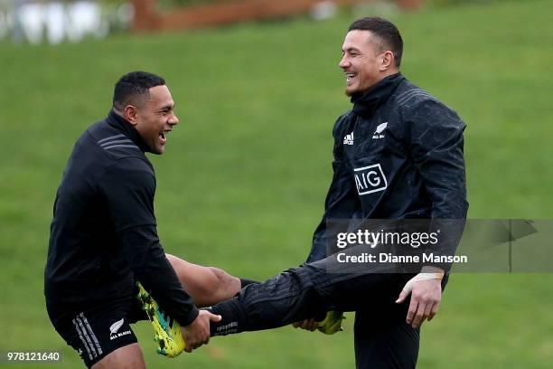 Ngani Laumape and Sonny Bill Williams of the All Blacks warm up during a New Zealand All Blacks training session on June 19, 2018 in Dunedin, New...