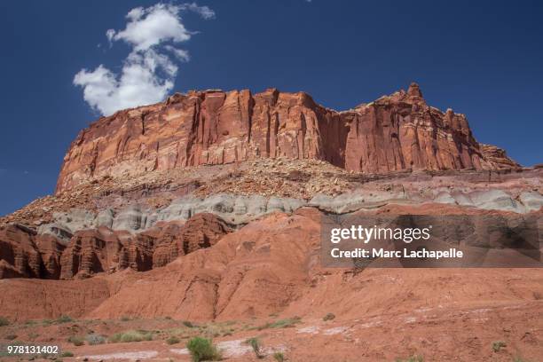 clear sky over castle rock, utah, usa - castle rock colorado stock pictures, royalty-free photos & images