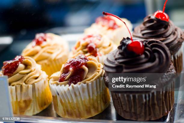 cup cake - candy wang stock pictures, royalty-free photos & images