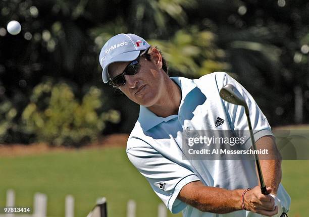 Greg Owen chips during practice at the 2006 Honda Classic March 7 at the Country Club at Mirasol in Palm Beach Gardens, Florida.