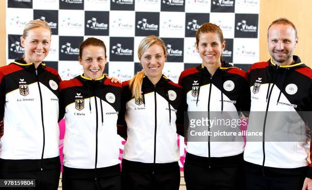 April 2018, Germany, Stuttgart: Tennis, Women, Fed Cup, World Group, Semifinals Germany - Czech Republic: Anna-Lena Grönefeld , Tatjania Maria,...