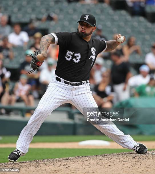 Hector Santiago of the Chicago White Sox pitches against the Cleveland Indians at Guaranteed Rate Field on June 14, 2018 in Chicago, Illinois. The...