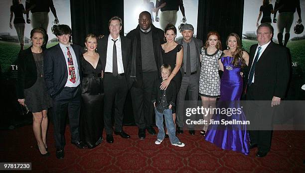 Actress Kim Dickens, Sean Tuohy Jr., Leigh Anne Tuohy, director John Lee Hancock, actor Quinton Aaron, actor Jae Head, actress Sandra Bullock,...