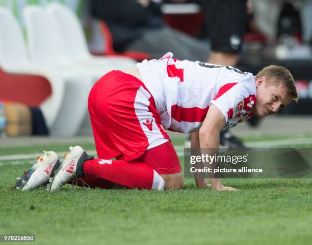 April 2018, Germany, Berlin: Football, 2nd German Bundesliga, 1. FC Union Berlin vs 1. FC Heidenheim at the Stadion An der Alten Foersterei. Union's...