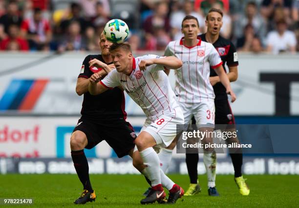 April 2018, Germany, Duesseldorf: Football, German 2nd Bundesliga, Fortuna Duesseldorf vs FC Ingolstadt 04 at the Esprit Arena: Ingolstadt's Tobias...