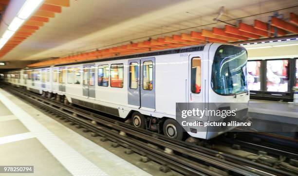 April 2018, France, Marseille: The metro leaving the station Rond-Point du Prado in the french seaport. Photo: Jan Woitas/dpa-Zentralbild/dpa