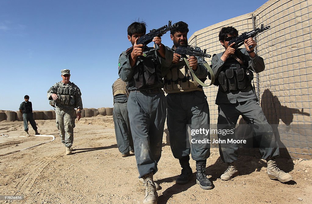 U.S. Army Soldiers Trains Afghan Army And Police Cadettes