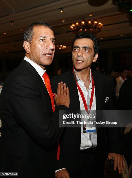 Ajay Bijli with Bharti Enterprises vice-chairman and managing director Rajan Mittal at the Gala Dinner of the India Today Conclave.
