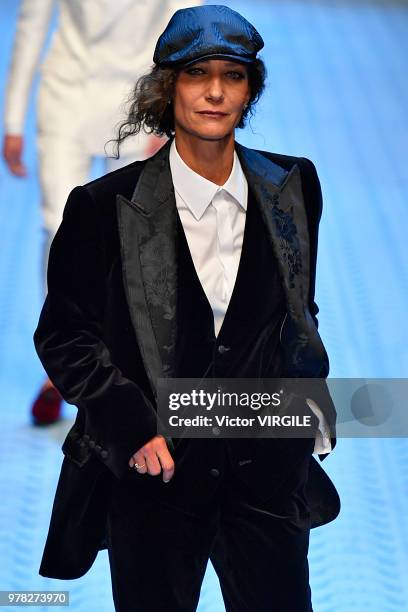 Marpessa Hennink walks the runway at the Dolce & Gabbana show during Milan Men's Fashion Week Spring/Summer 2019 on June 16, 2018 in Milan, Italy.