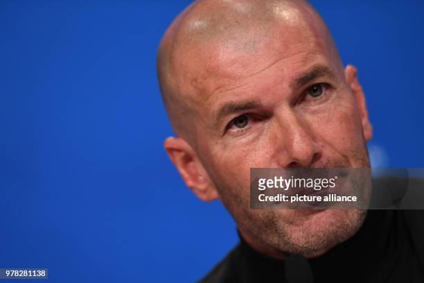 April 2018, Germany, Munich: soccer, Champions League, FC Bayern Muenchen vs Real Madrid, Allianz Arena: Zinedine Zidane, head coach of Real Madrid,...