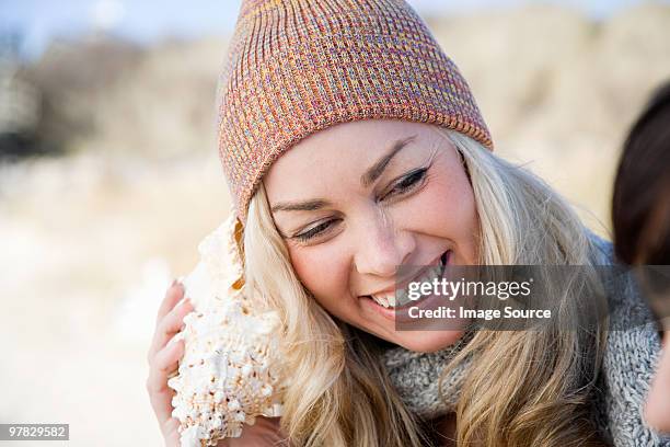Listen Shell Photos and Premium High Res Pictures - Getty Images