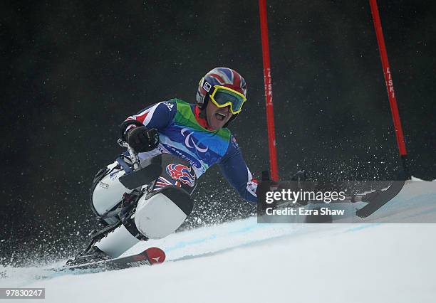 Russell Docker Russell Docker Photos and Premium High Res Pictures - Getty Images