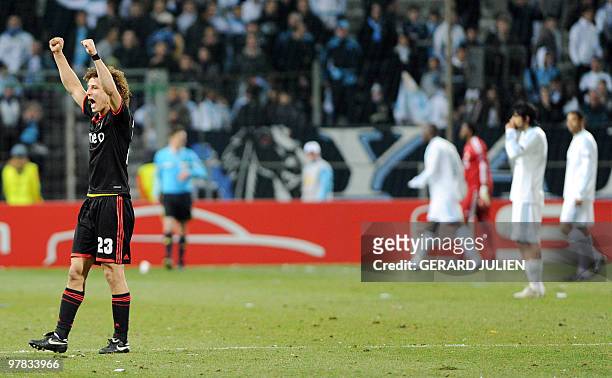 Benfica's brazilian defender David Luiz celebrates at the end of the Europa League football match Marseille vs Lisbon Benfica, on March 18, 2010 at...