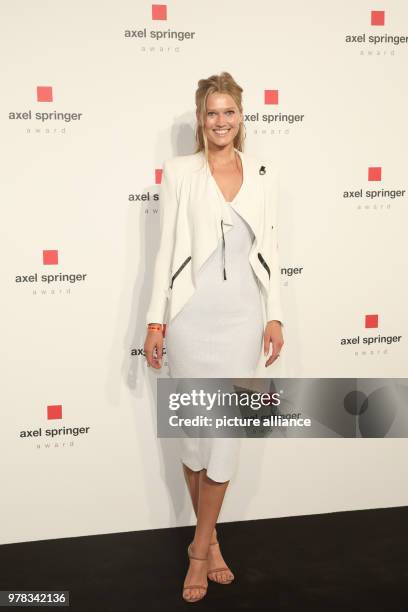 Toni Springer 9,008 Axel Springer Award Stock Photos, High-Res Pictures, and Images ...