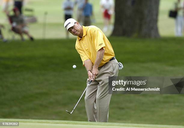 Bob Tway competes in the third round of the PGA Tour Bank of America Colonial in Ft. Worth, Texas, May 22, 2004.