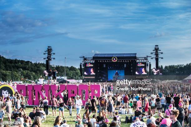 Vermelding krans Fonetiek 10,988 Festival Pinkpop Photos and Premium High Res Pictures - Getty Images