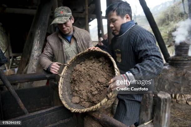 On February 1 Pearl Dong village, located in Congjiang County of Guizhou Qiandongnan Miao and Dong Autonomous Prefecture, the Dong compatriots were...