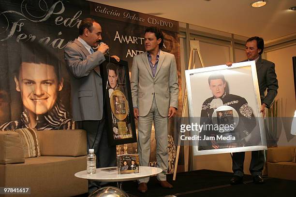 Antonio Silva, singer Pedro Fernandez and Victor Gonzales speak during a press conference to present Pedro's new album at the W Hotel on March 18,...