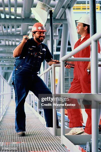 131 Offshore Oil Rig Close Up Stock Photos, High-Res Pictures, and ...