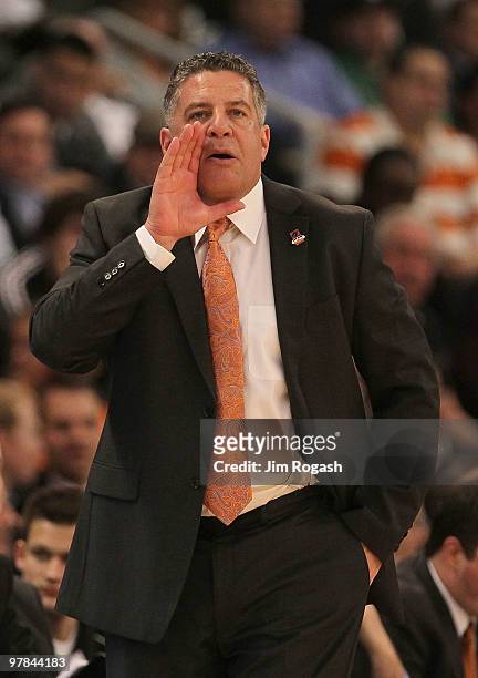 Coach Bruce Pearl of the Tennessee Volunteers reacts during a game against the San Diego State Axtecs of the Tennessee Volunteers during the first...
