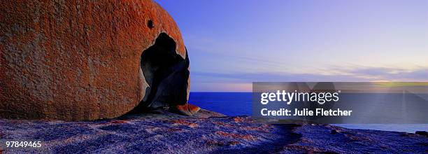 remarkable rocks kangaroo island  - kangaroo island stock pictures, royalty-free photos & images