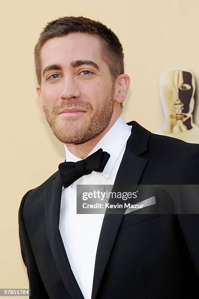 Actor Jake Gyllenhaal arrives at the 82nd Annual Academy Awards at the Kodak Theatre on March 7, 2010 in Hollywood, California.