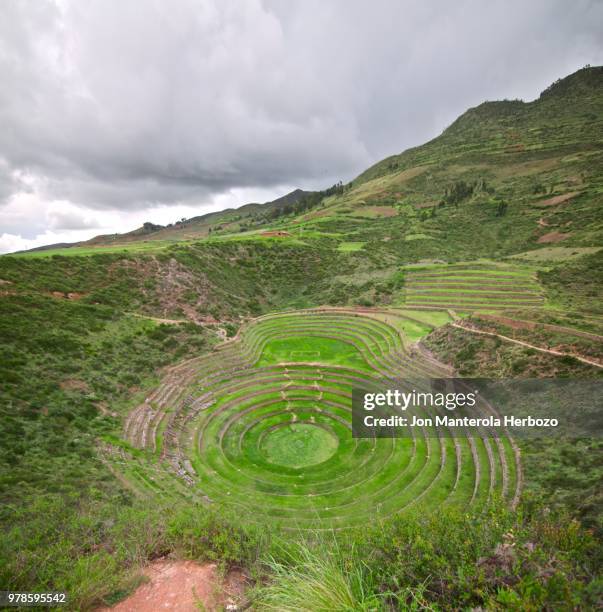 panorama moray vertical - moray inca ruin stock pictures, royalty-free photos & images