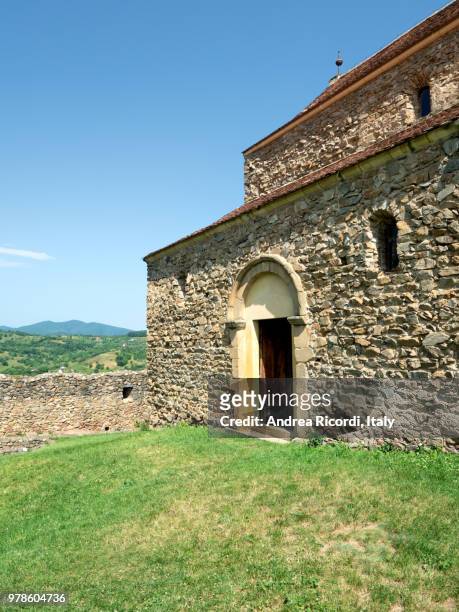cisnadioara old church, transylvania, romania - romanian ruins stock pictures, royalty-free photos & images