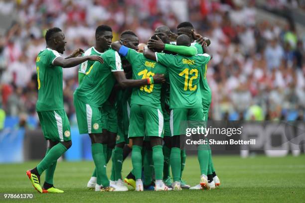 Idrissa Gana Gueye of Senegal celebrates the first Senegal goal with team mates of Senegal during the 2018 FIFA World Cup Russia group H match...