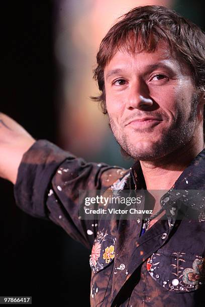 Singer Diego Torres performs onstage during "ALAS" El Concierto Por Los Ninos at Zocalo La Plaza de la Constitucion on May 17, 2008 in Mexico City,...