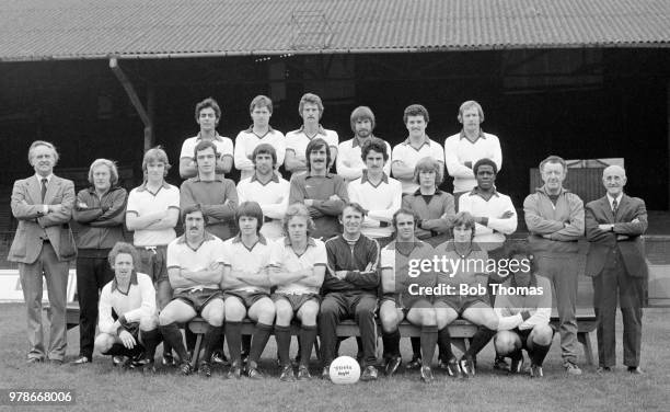 Northampton Town line up for a group photo, circa July 1976. Back row : Paul Stratford, David Carlton, Don Martin, John Farrington, Alex Malcolm and...