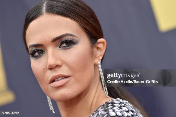 Singer/actress Mandy Moore attends the 2018 MTV Movie And TV Awards at Barker Hangar on June 16, 2018 in Santa Monica, California.