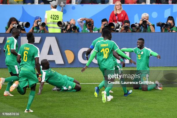 Mbaye Niang of Senegal celebrates after scoring his team's second goal with team-mates during the 2018 FIFA World Cup Russia group H match between...