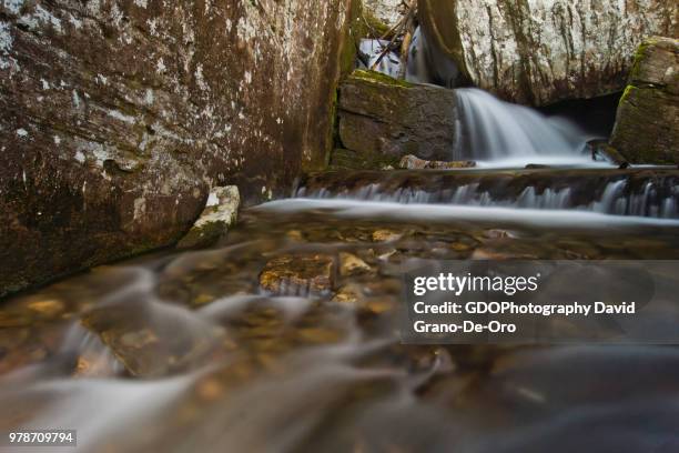 raven cliff falls - raven cliff falls stock pictures, royalty-free photos & images
