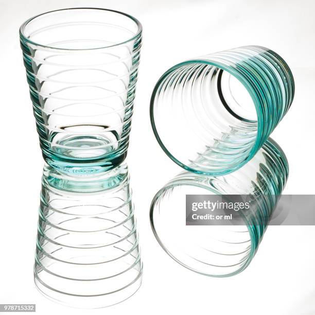 verres verts - verres stockfoto's en -beelden