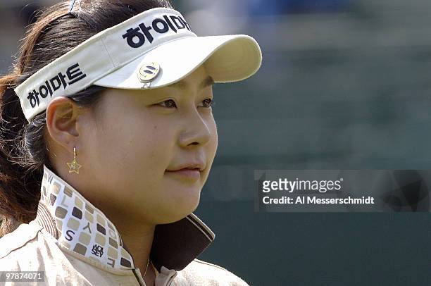 Jee Young Lee on the 18th hole during the first round of the Safeway Classic at Columbia-Edgewater Country Club in Portland, Oregon on August 18,...