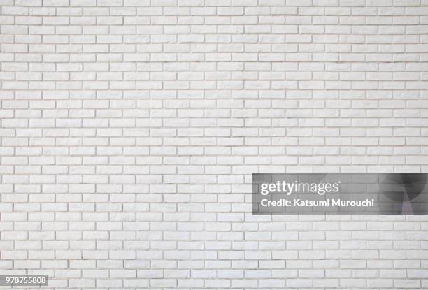 white brick wall texture background - pared de ladrillos fotografías e imágenes de stock