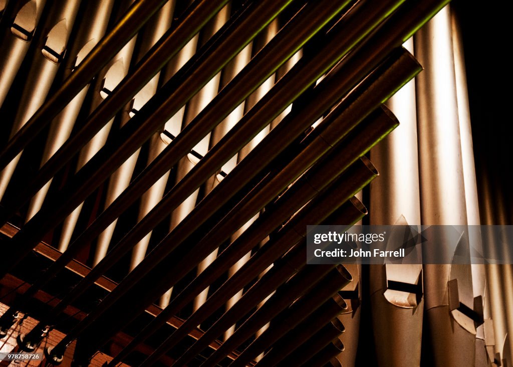 Pipe organ