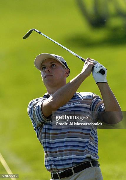 Ben Crane chips at the 45th Bob Hope Chrysler Classic Pro Am at PGA West Country Club January 25, 2004.