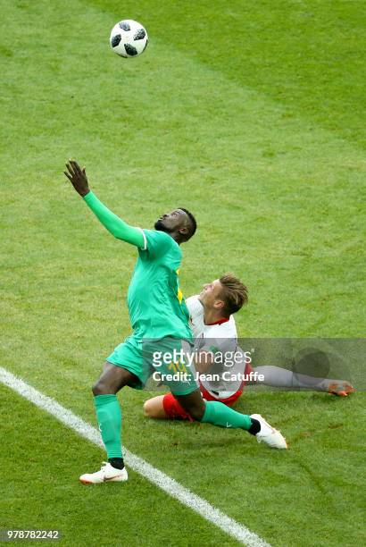 Baye Niang of Senegal, Lukasz Piszczek of Poland during the 2018 FIFA World Cup Russia group H match between Poland and Senegal at Spartak Stadium on...