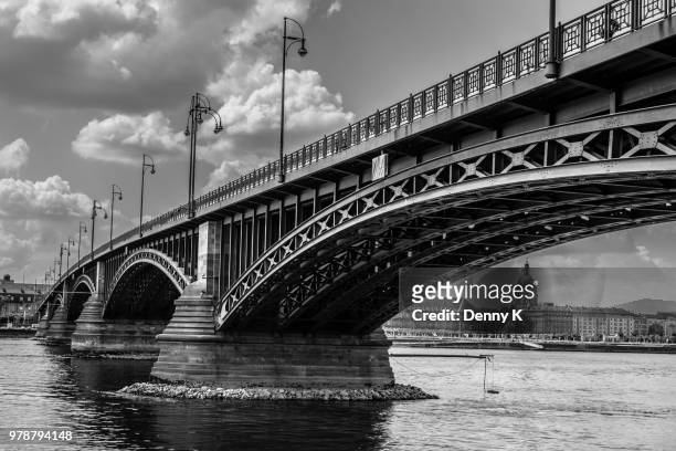 theodor-heuss-bridge - theodor heuss bridge stock pictures, royalty-free photos & images
